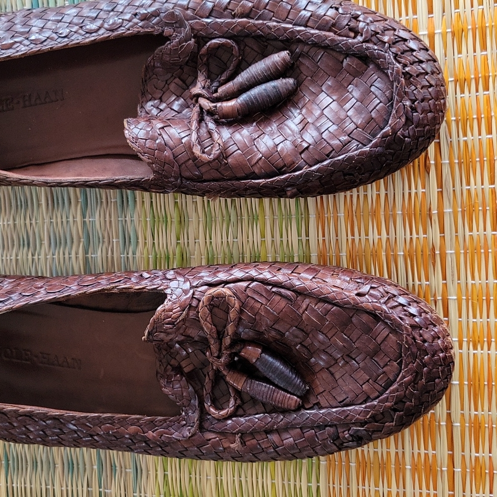 COLE HAAN MENS LEATHER TASSEL LOAFERS - Picture 2 of 12